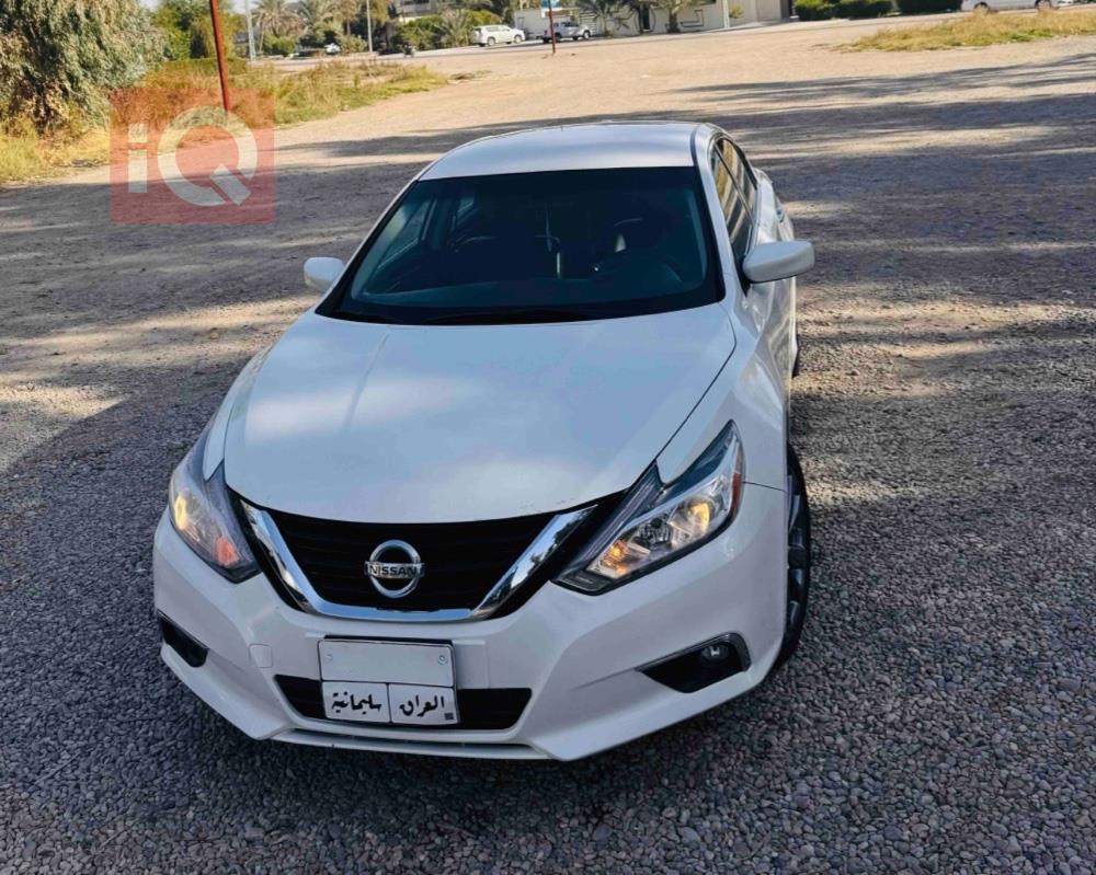 نيسان ألتيما